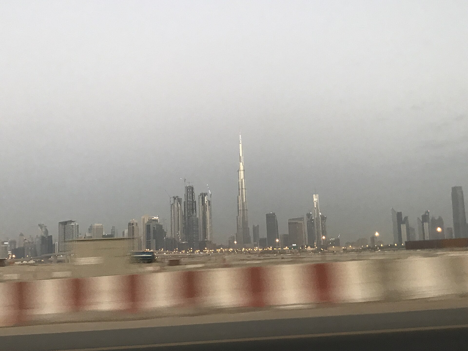 UAE setup costs shown in your own currency at live exchange rates